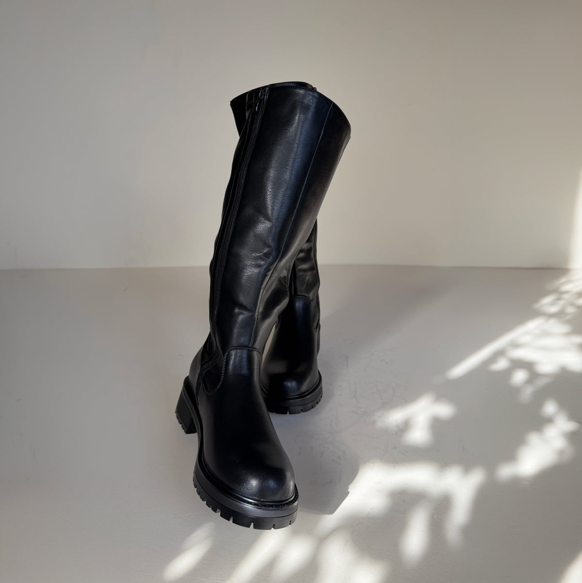 IconFlex Black Knee-High Boots with Stretch Panel & Chunky Sole